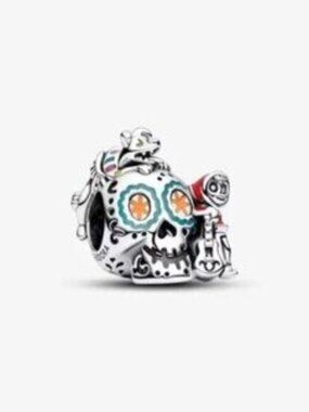 Pandora Pixar Coco Miguel & Dante Skull Glow-in-the-dark Charm